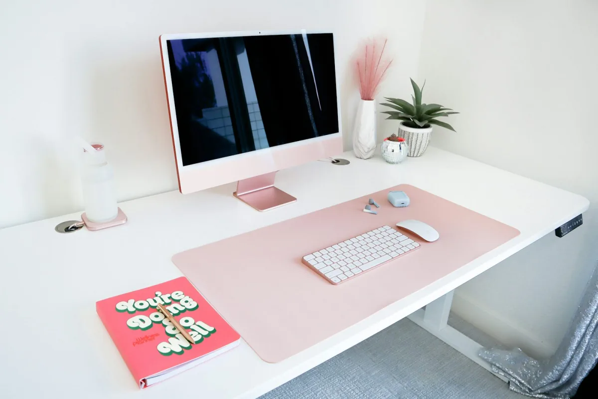How to Organize Your Computer Desktop: A 4-Step System That Actually Sticks