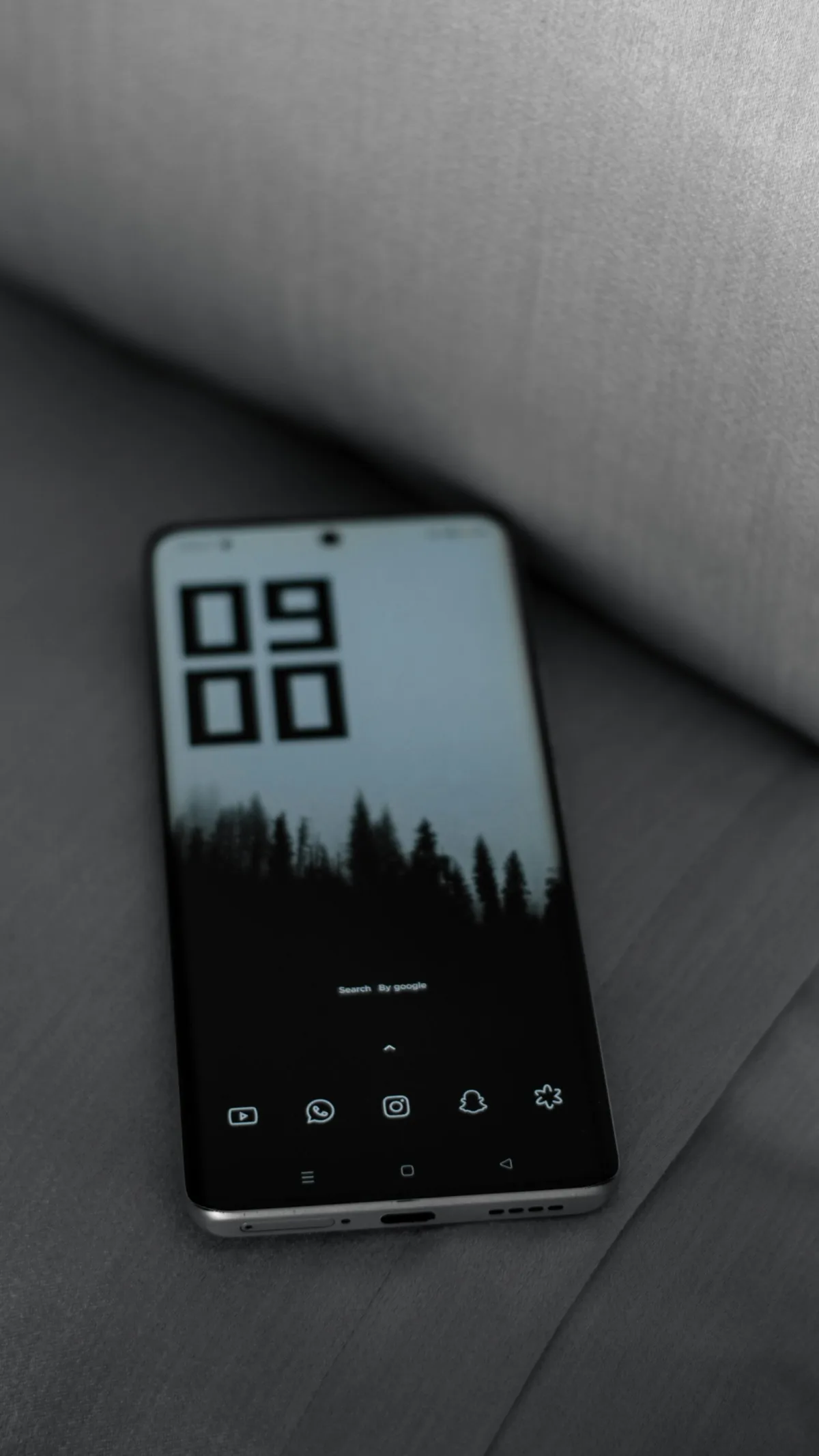 How to Organize Your Phone: A 5-Step Feng Shui Guide to a Calmer Home Screen