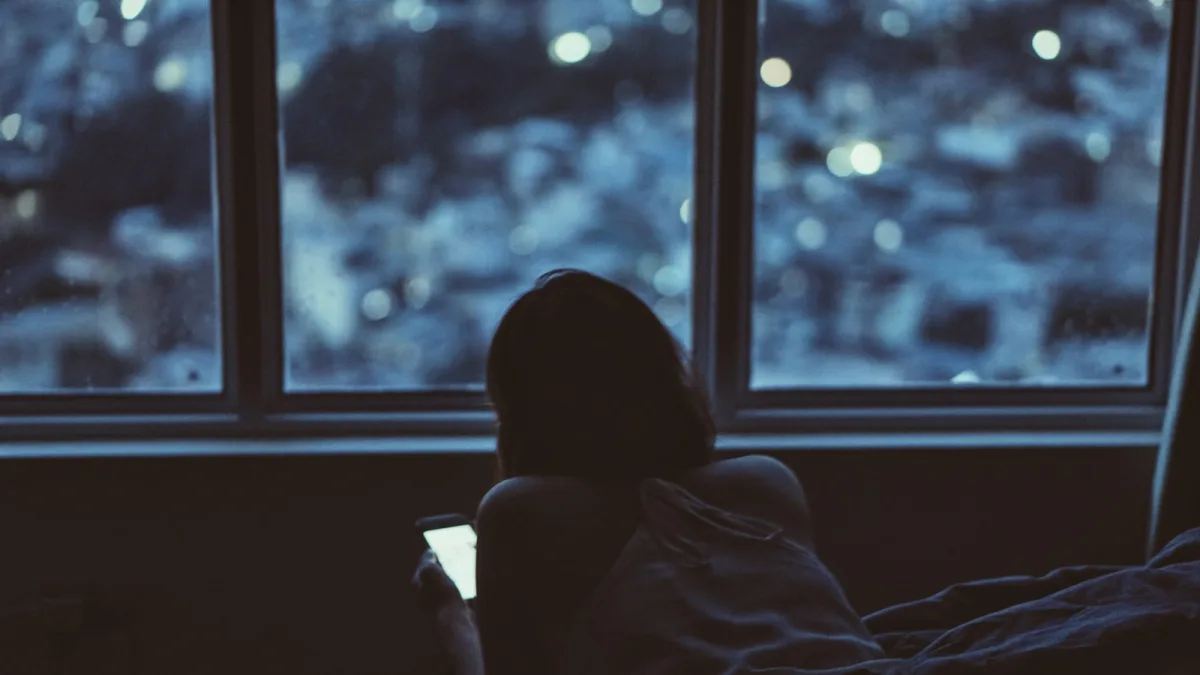 Focus Mode vs Do Not Disturb: What's the Actual Difference? (iPhone & Android, 2026)